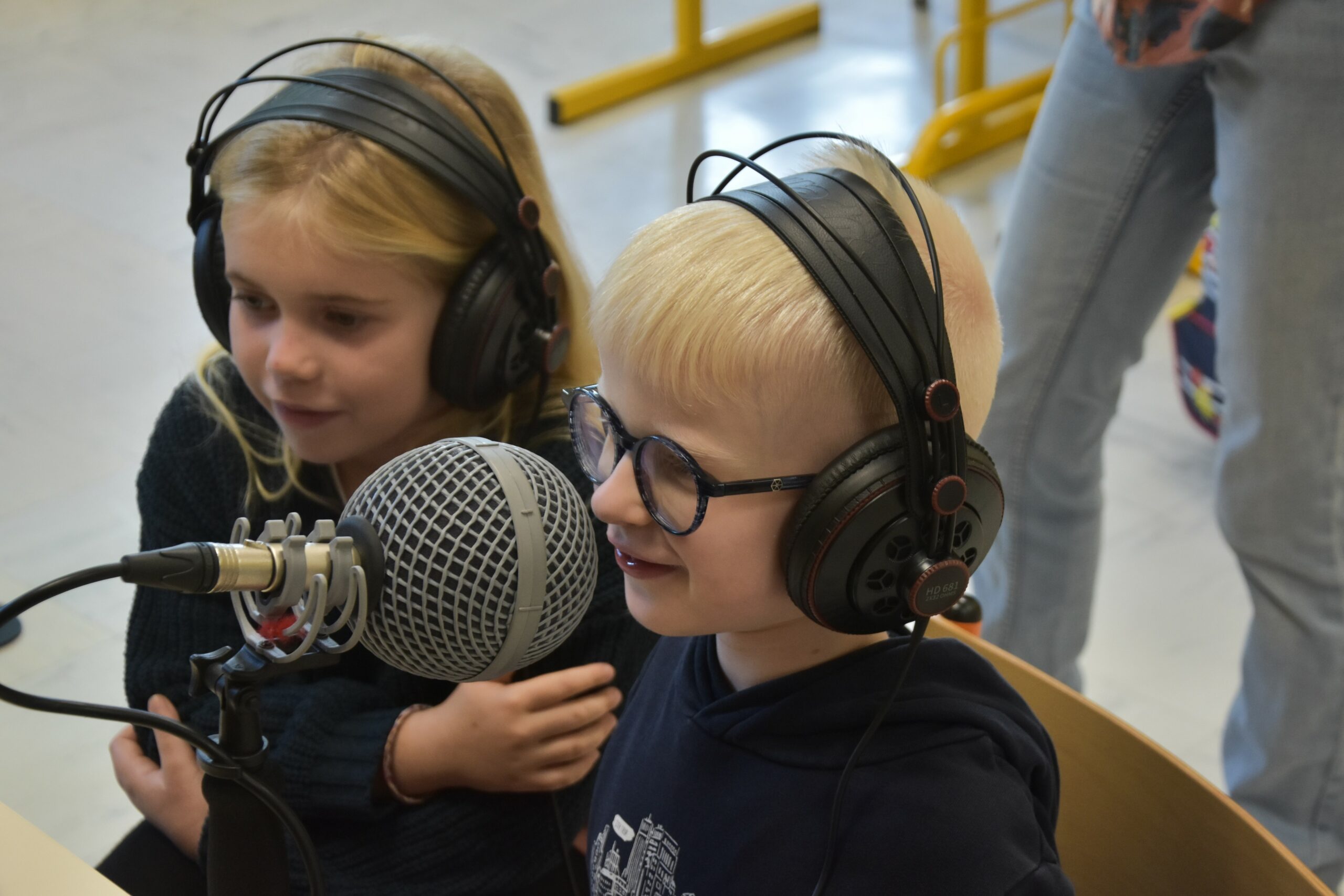 Tom, 7 ans, enregistre l'audiodescription